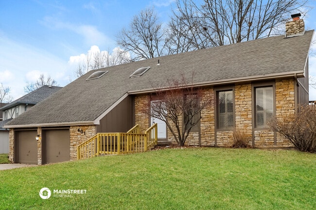 Building Photo - 401 S Chambery Dr