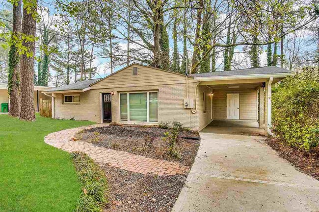 Building Photo - 3401 Longleaf Dr