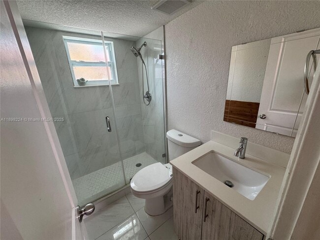 Foto del edificio - 2745 W 60th Pl