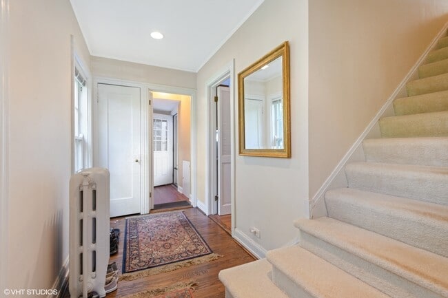 Building Photo - 400 Washington Ave