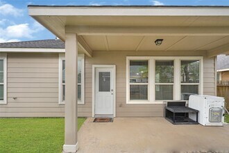 Building Photo - 15842 Lost Anchor Way Ln