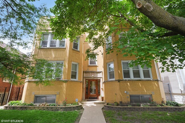 Foto del edificio - 3744 N Whipple St