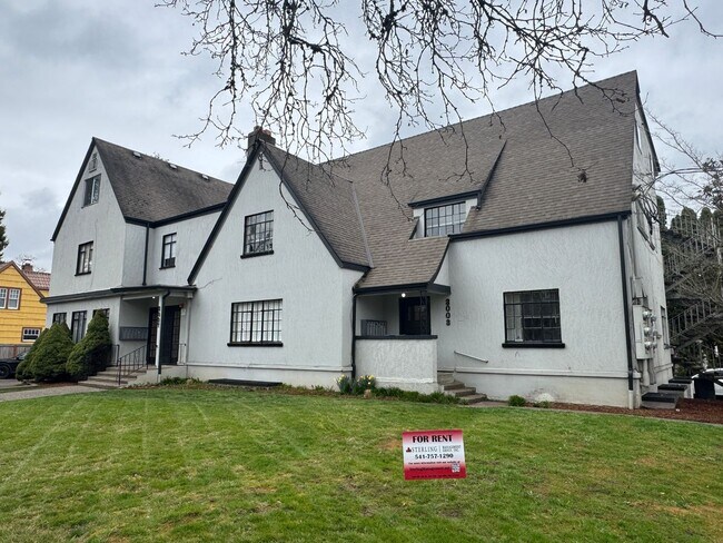 Foto del edificio - (949) Harrison Street Plex - 1 Bed / 1 Bat...