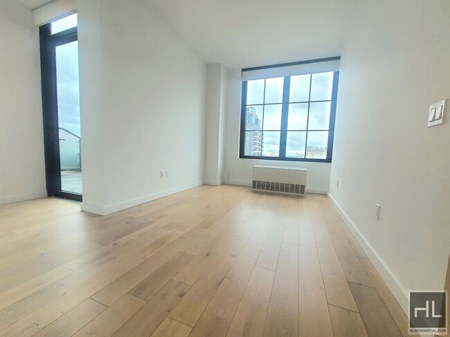Building Photo - NORTHERN BOULEVARD