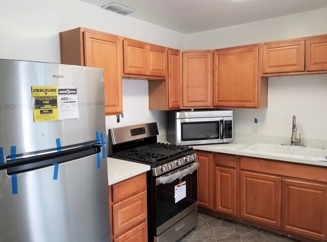 Foto del edificio - 6016 Lindley Ave
