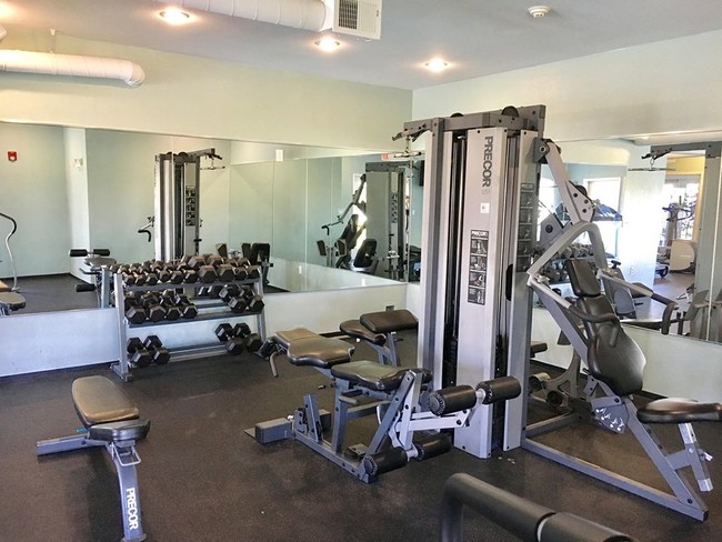 24 Hour Fitness Center - Pepperwood Apartments