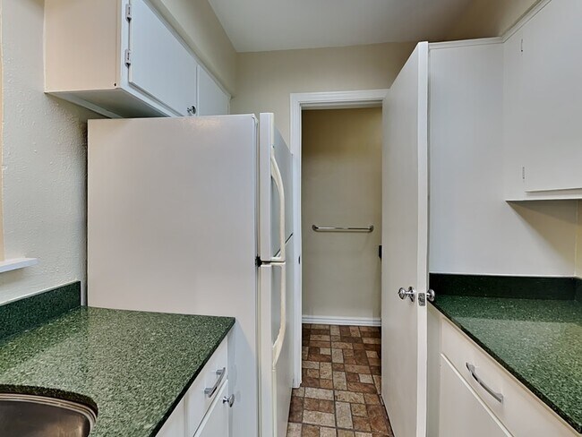 Foto del edificio - 2907 Shelby Ave