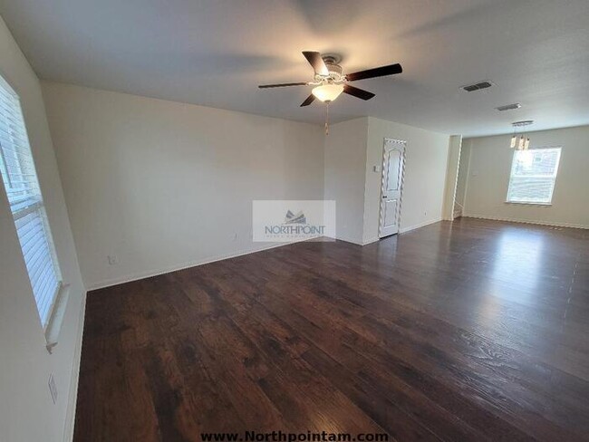 Foto del edificio - 3 Bedroom Home In Luckey Ranch Available Now!