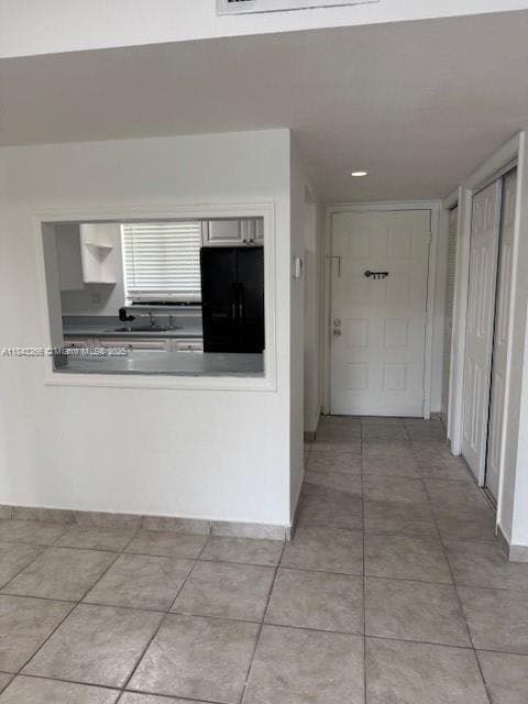 Building Photo - 153 Lakeview Dr