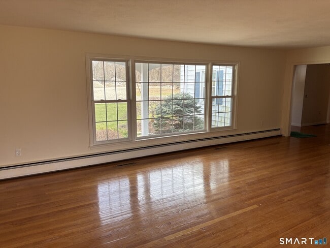 Building Photo - 16 Shorelands Dr