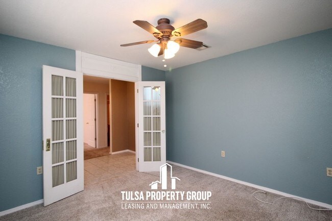 Foto del edificio - 408 N Elm St  Jenks Oklahoma 74037