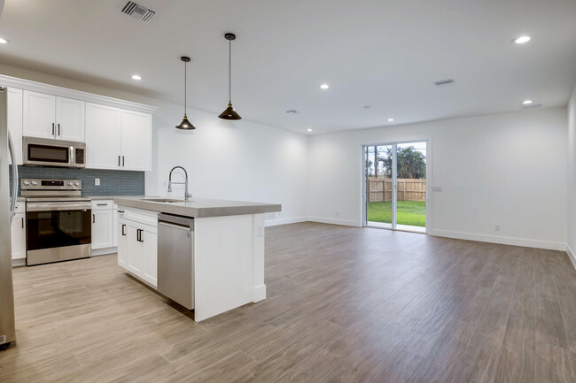 Foto del edificio - 1023 SW 8th Ave