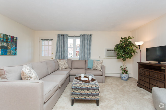 Living Room - Gaslight Village Apartments