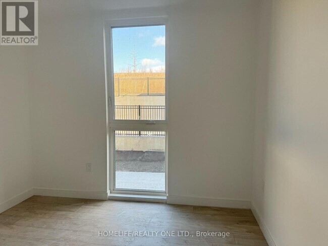 Building Photo - 176 Clonmore Dr