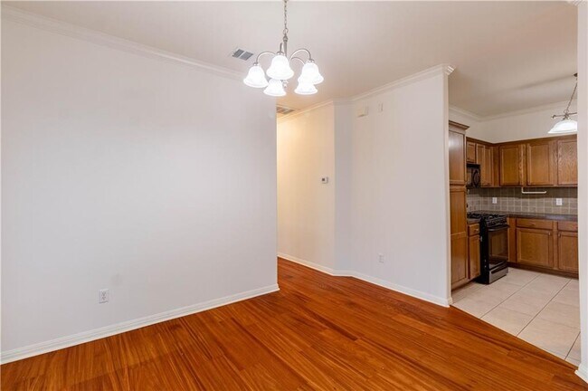 Foto del edificio - 6801 Beckett Rd