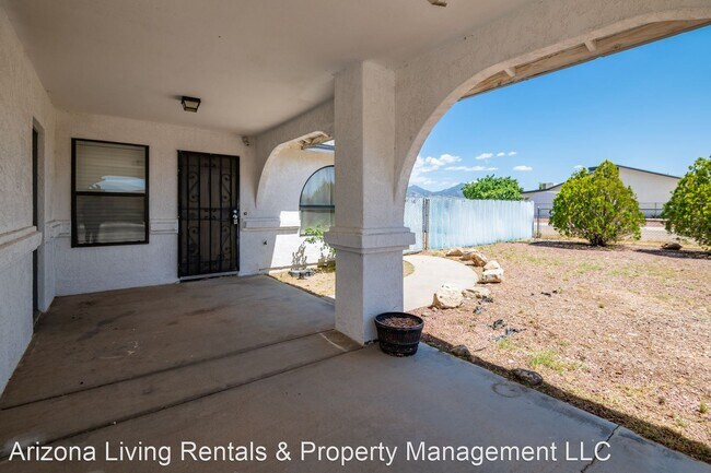 Building Photo - 3 br, 2 bath House - 3692 N Roosevelt Street