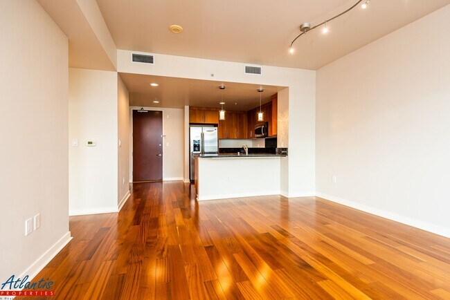 Foto del edificio - Axis Condominiums | Downtown Living | Full Service Building