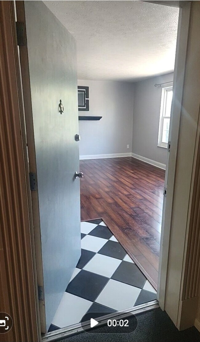 Foto del edificio - 4779 Columbia Rd