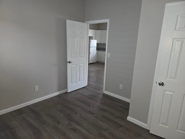 Building Photo - 1348 S Belmont Ave