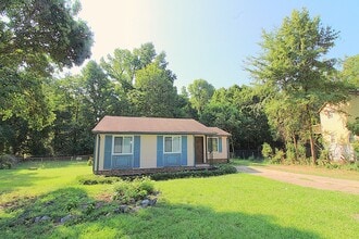 Building Photo - 8126 Holly Hill Rd