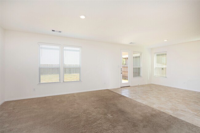 Foto del edificio - 6021 Diamond Sky Ln