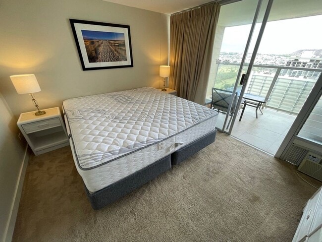 Foto del edificio - Furnished 1 Bedroom Island Colony Great Amenities!