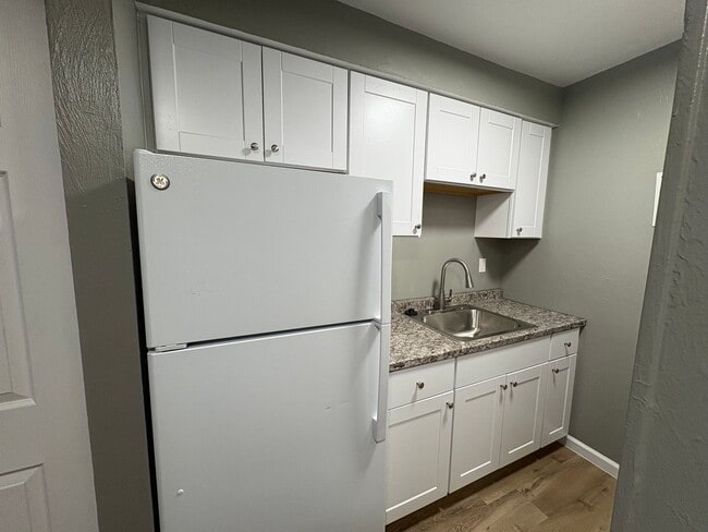 Interior Photo - Mountain Pointe Apartments