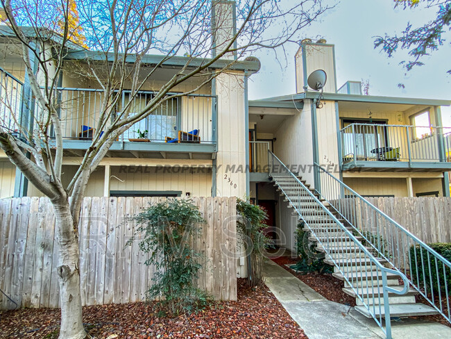 Building Photo - 2360 Alta Garden Ln