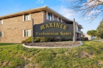 Building Photo - 6720 Mariner Dr