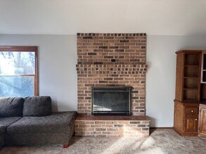 Building Photo - 216 Day Dr