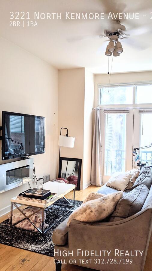 Foto del edificio - 3221 N Kenmore Ave