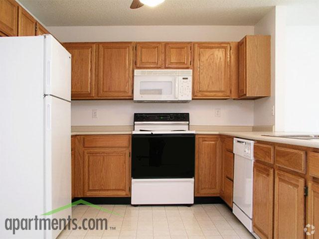 Kitchen 1 Bedroom - Venbury Trail