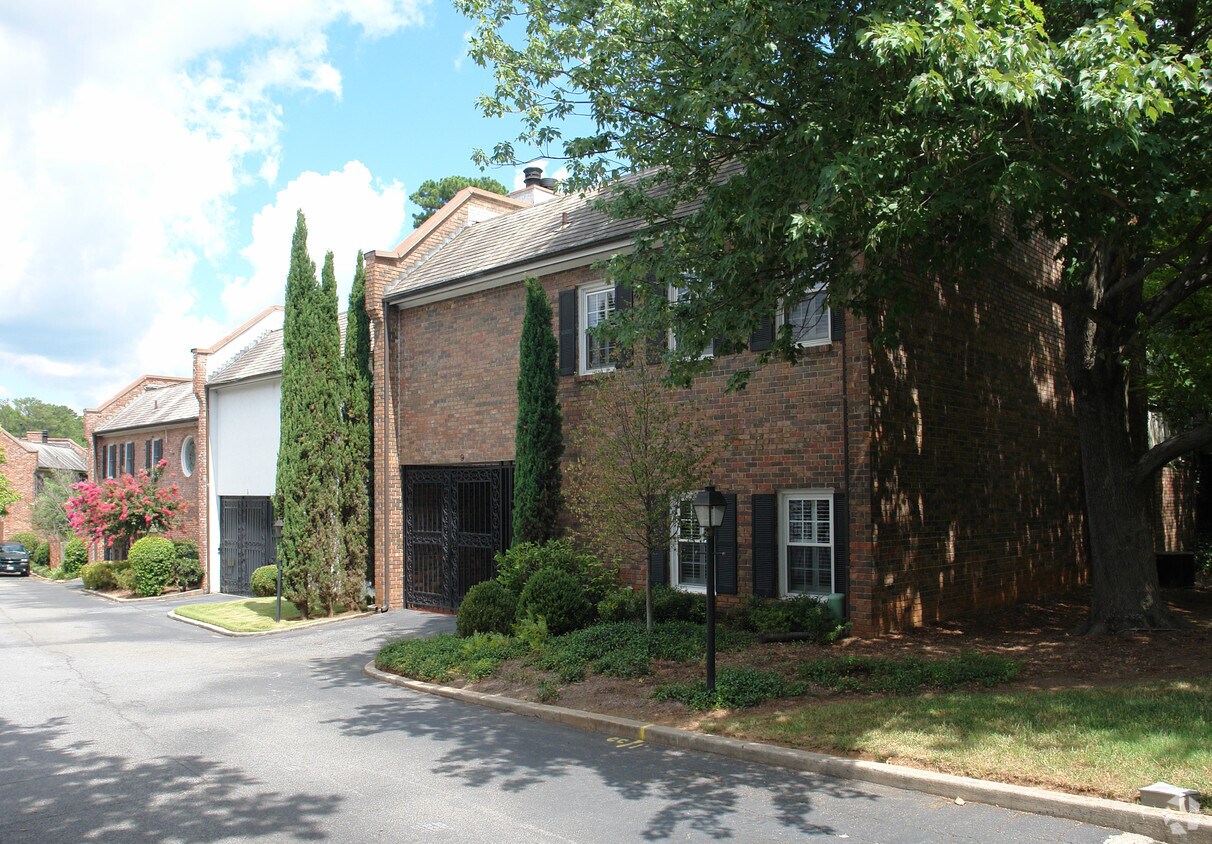 Foto principal - Habersham Apartments