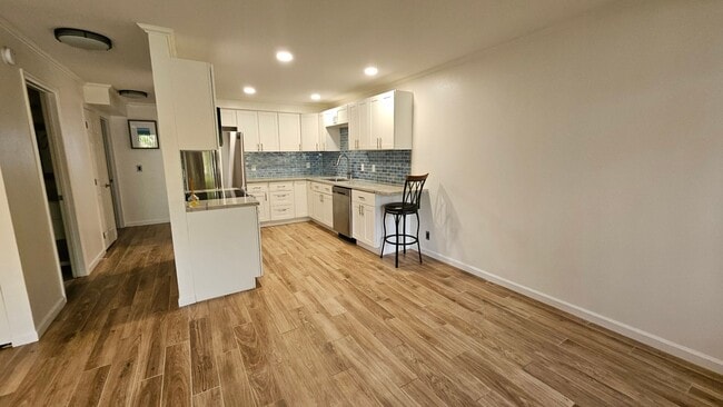 Building Photo - Partial Furnished  Condo North Kihei
