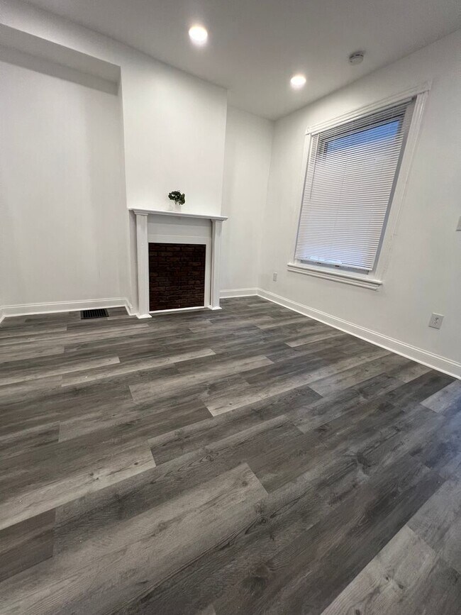 Foto del edificio - Luxurious 2-Bedroom Townhome in Carroll Pa...