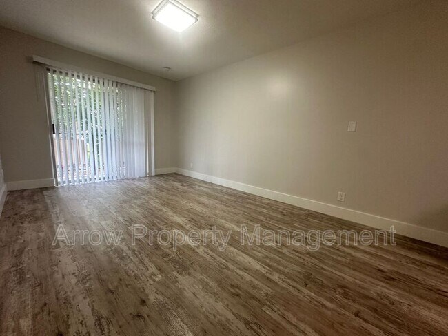 Foto del edificio - 2325 S Street