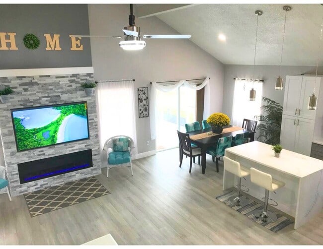 Building Photo - 4840 Kingston Cir