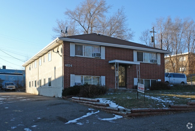 Building Photo - The Villages