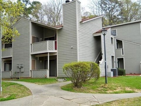 Foto del edificio - 4600 Sharon Chase Dr #F Charlotte, NC 28215