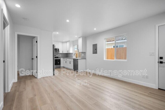 Foto del edificio - 4895 54th St