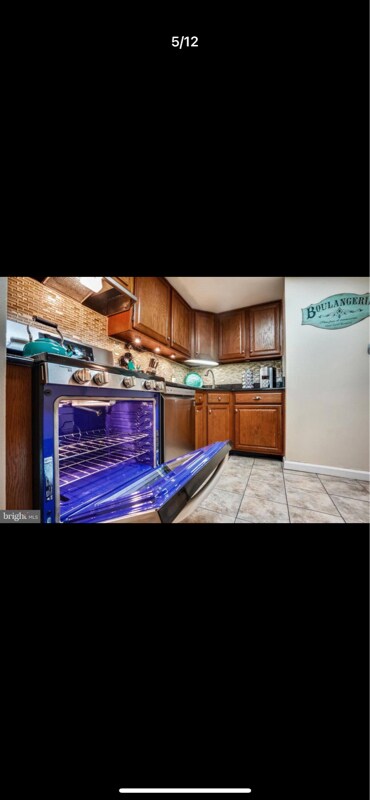 Building Photo - 1422 Northgate Square