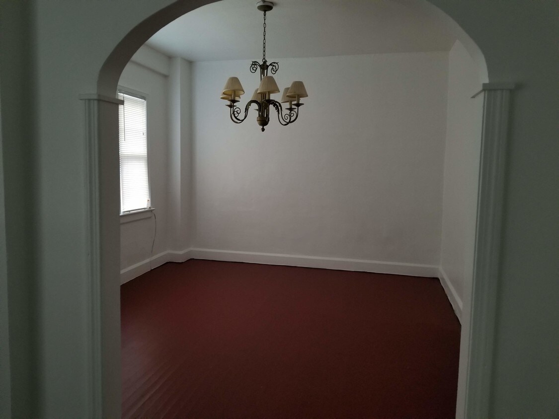 Dining room - 969 Nathaniel Rd