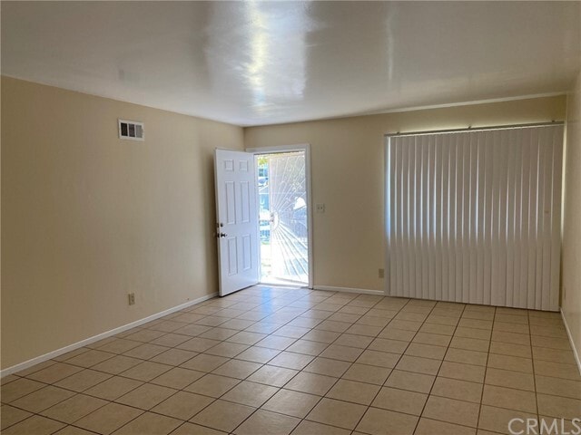 17220 Barbee St Fontana Ca 92336 Townhouse For Rent In Fontana Ca Apartments Com