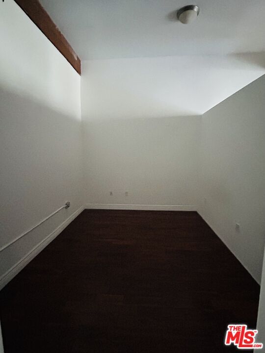 Foto del edificio - 652 Mateo St