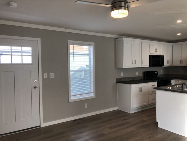 Foto del edificio - 1801 W 92nd Ave