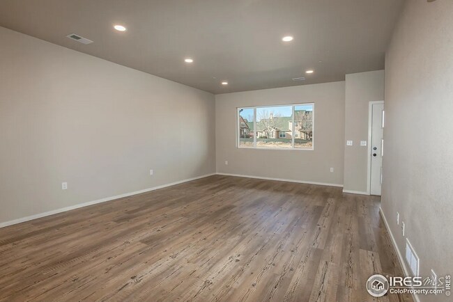 Foto del edificio - 6721 4th St Rd