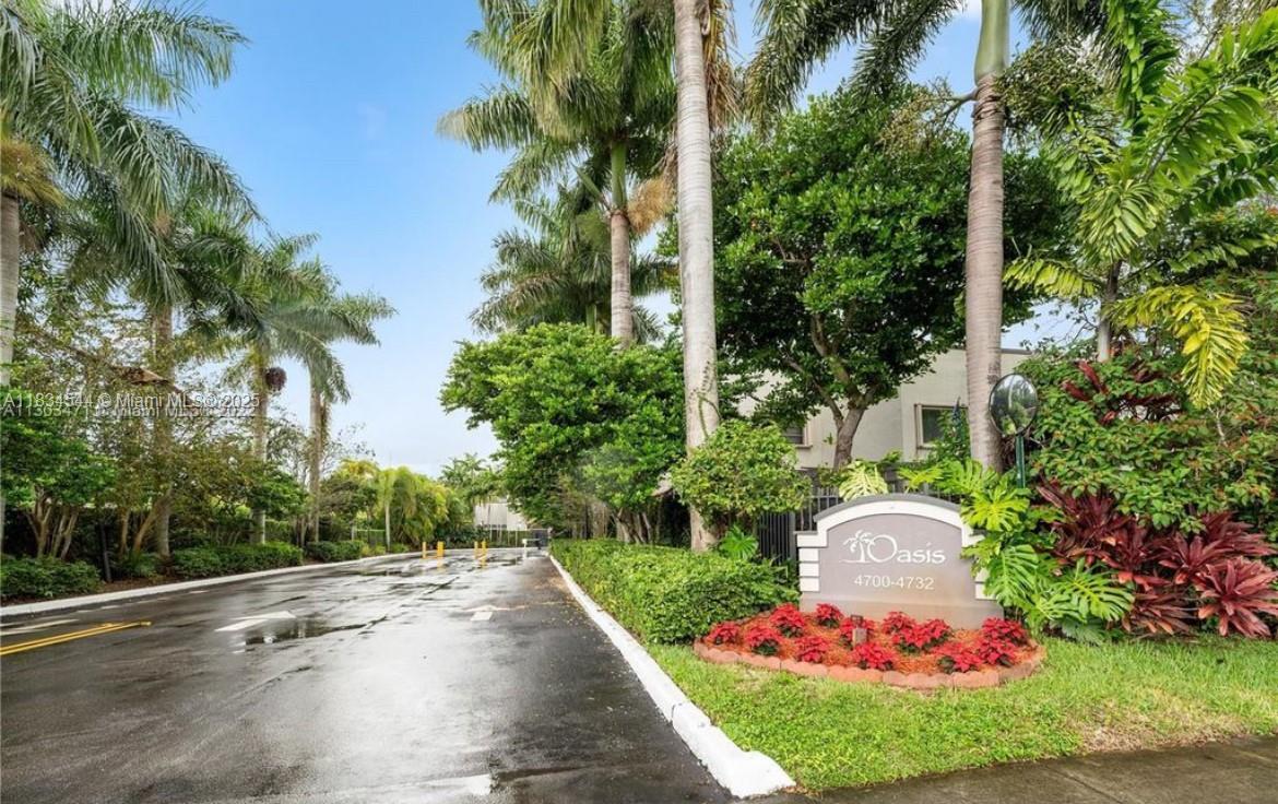 Foto principal - 4718 SW 67th Ave