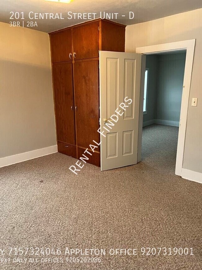 Building Photo - 201 Central St