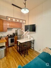 Building Photo - 183 Graham Ave