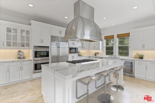 Building Photo - 7584 Coastal View Dr